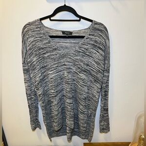 Aritzia Babaton Shirt